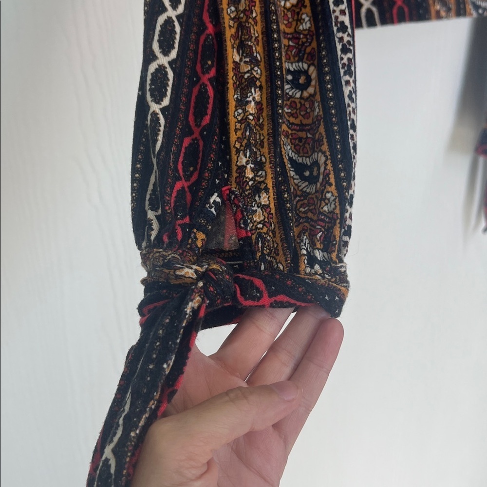 Free People - Donatella Colorful Paisley Print Bohemian Mock Neck Blouse Size XS - Picture 5 of 11